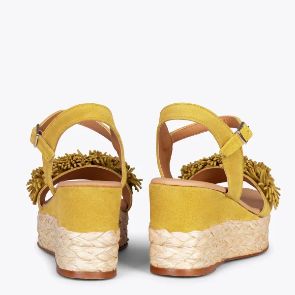 MiMaO ShopOnline FLOWER – Sandales Avec Compensé En Raphia Et Pompon JAUNE 4