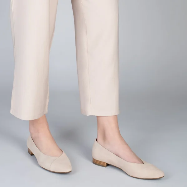 MiMaO ShopOnline MARIE – Chaussures à Talon Bas Et Bout Fin BEIGE 7