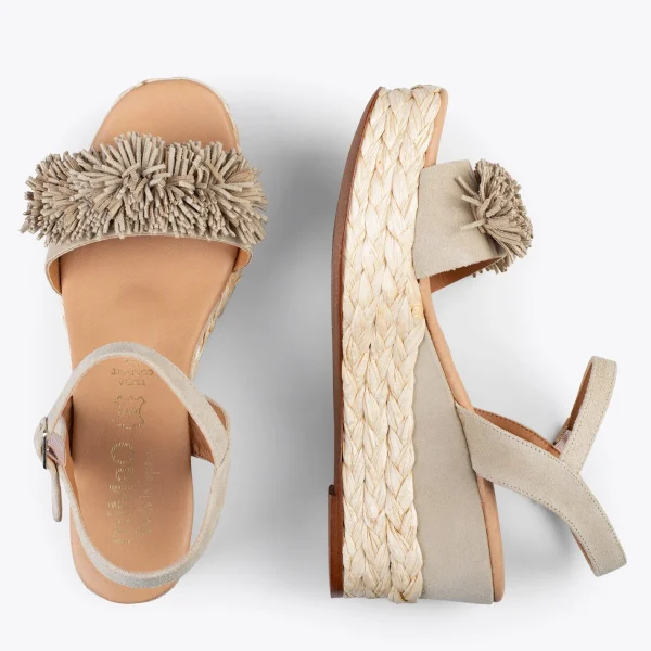 MiMaO ShopOnline FLOWER – Sandales Avec Compensé En Raphia Et Pompon TERRE 3