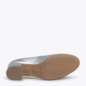 MiMaO ShopOnline URBAN ROND SPLASH – Chaussures à Talon Bas ARGENTÉ En Cuir Métallisé 17