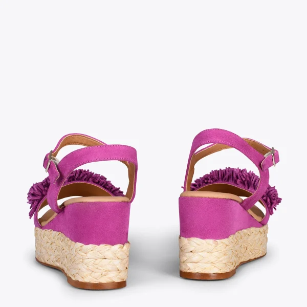 MiMaO ShopOnline FLOWER – Sandales Avec Compensé En Raphia Et Pompon FUCHSIA 4