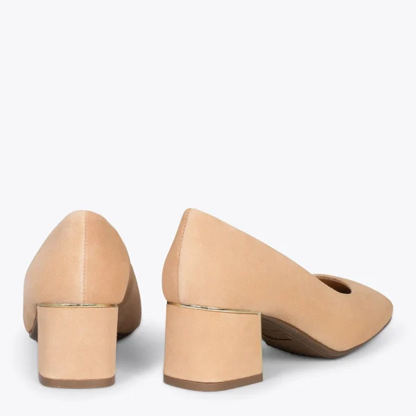MiMaO ShopOnline FEMME – Chaussures à Talon Bas Et Bout Carré En Daim CAMEL 4