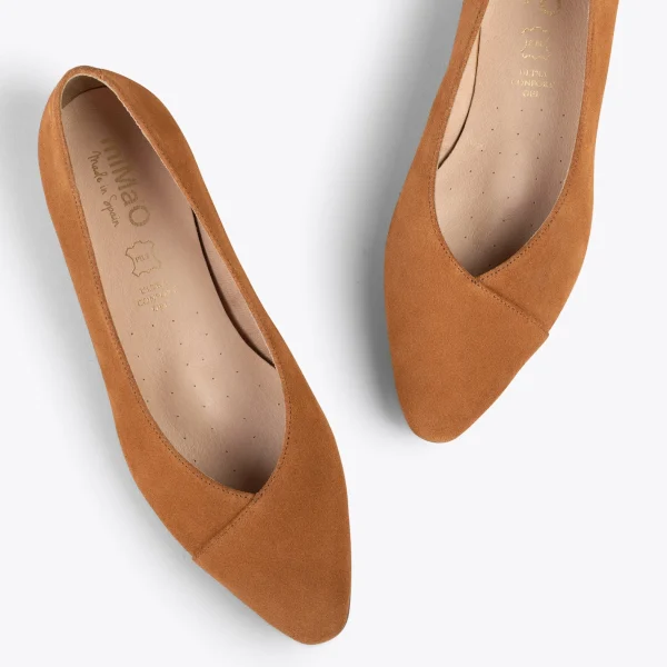 MiMaO ShopOnline MARIE – Chaussures à Talon Bas Et Bout Fin CAMEL 3