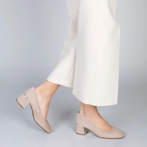 MiMaO ShopOnline FEMME – Chaussures à Talon Bas Et Bout Carré En Daim NUDE 7