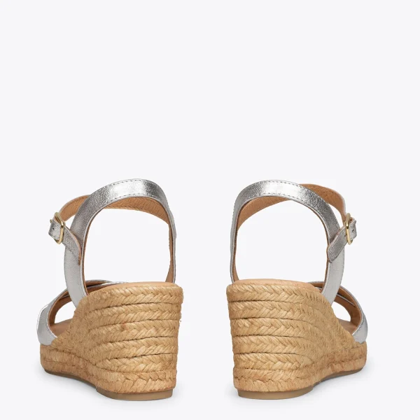 MiMaO ShopOnline CALPE – Espadrilles Artisanales à Lanières Et Boucle ARGENTÉ 4