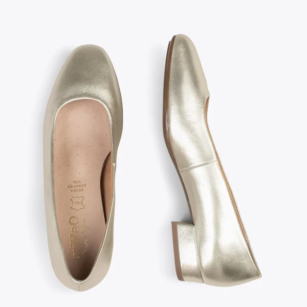 MiMaO ShopOnline URBAN XS – Chaussures à Talon Bas En Cuir DORÉ 3