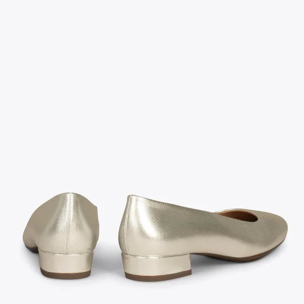 MiMaO ShopOnline URBAN XS – Chaussures à Talon Bas En Cuir DORÉ 4