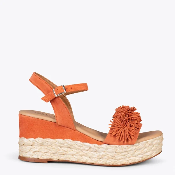 MiMaO ShopOnline FLOWER – Sandales Avec Compensé En Raphia Et Pompon ORANGE 1