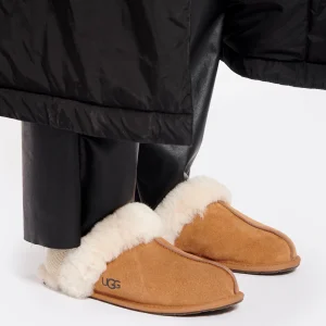 UGG Chaussons Scufette Chesnut 20